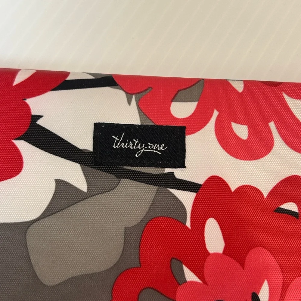 Thirty One Fold It Up Organizer Bold Bloom Red Floral